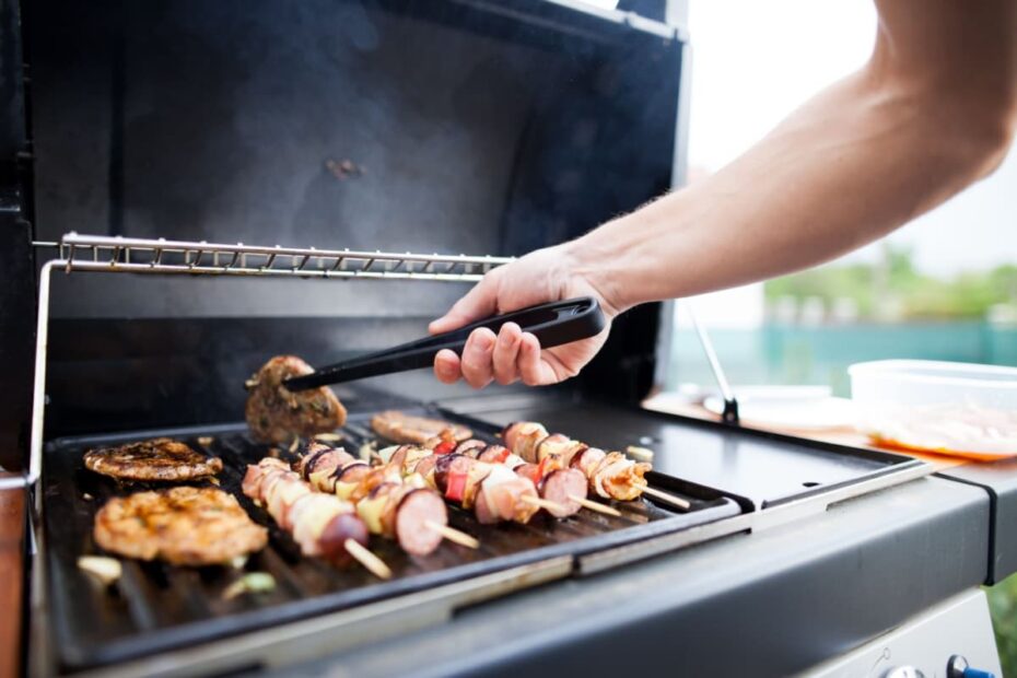 Gasgrill auf dem Balkon